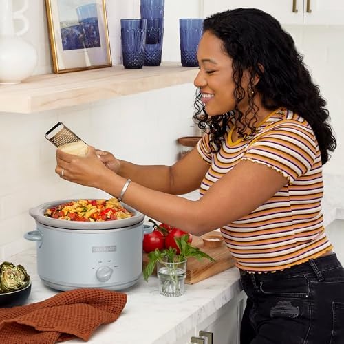 Crock-Pot 4.5 Quart Manual Slow Cooker – Macaroon Blue v3017